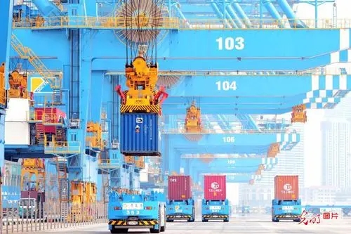 美國(guó)東海岸和西海岸的艙位都非常緊張