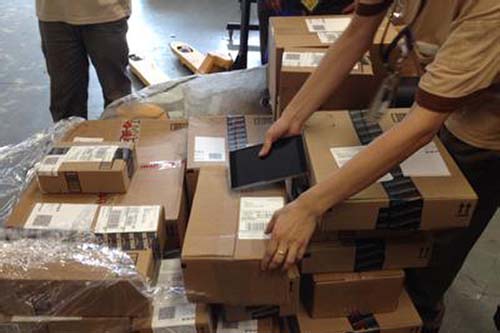 海關(guān)規(guī)定是美國海關(guān)定的，美國海關(guān)查驗